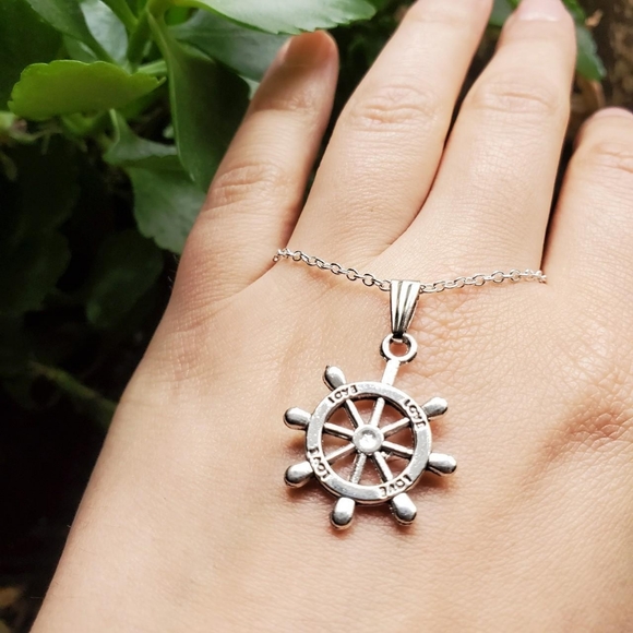Jewelry - New Silver Ship Wheel Necklace
